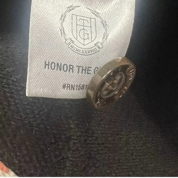 “Honor The Gift Black Hoodie 2023 Small – New” - Picture 5 of 8